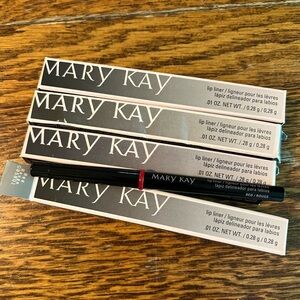 Mary Kay Lip Liner. NIB